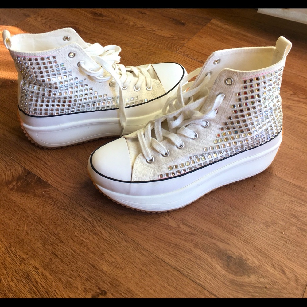 MADDEN GIRL PLATFORM TENNIS SHOES!!!!!